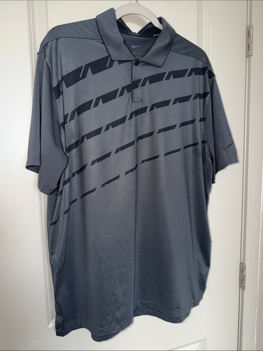 Nike Golf Men's Dark Gray Polo with Tonal Stripe Accent